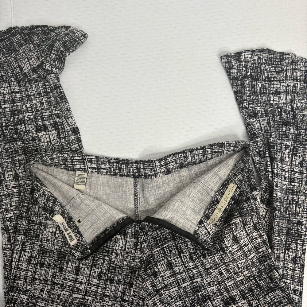 Hot Kiss High Rise Ruffle Hem Pants Black White Abstract Print Size M - Picture 5 of 6